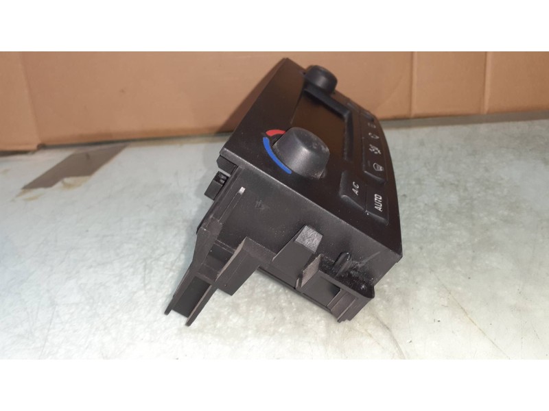 Recambio de mando calefaccion / aire acondicionado para peugeot 207 sw confort referencia OEM IAM 96497866XT  VALEO