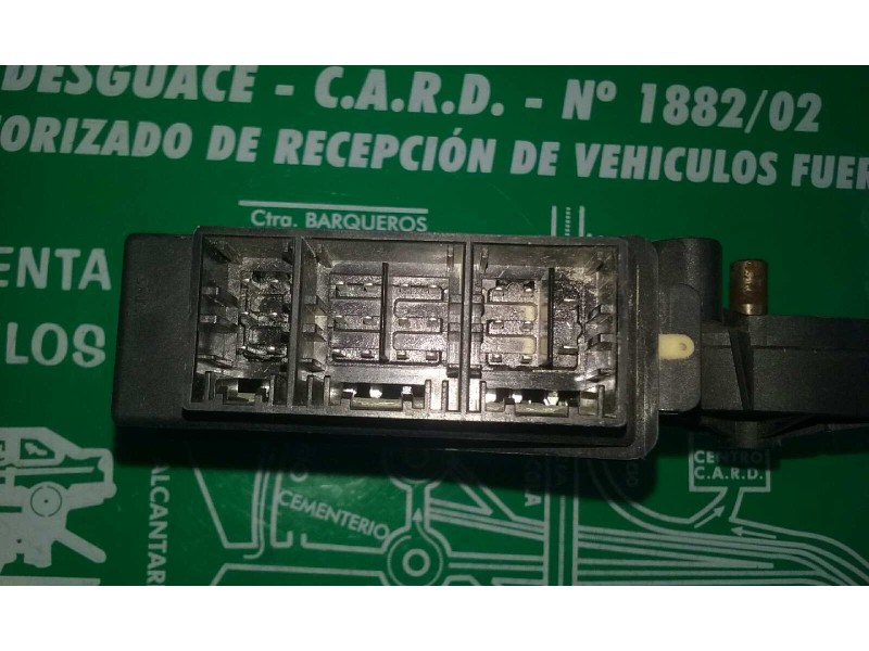 Recambio de motor elevalunas delantero derecho para volkswagen polo (9n3) referencia OEM IAM 6Q2959801A MR6400642D 