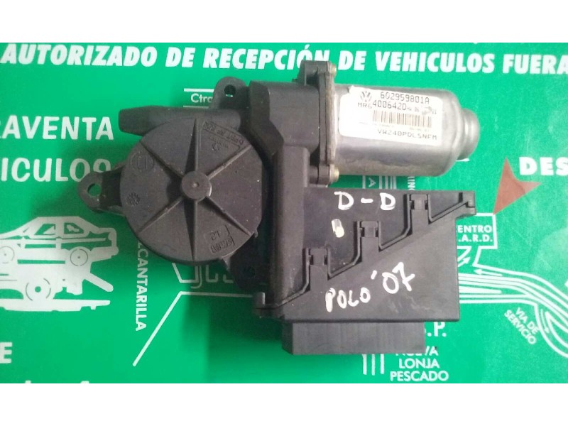 Recambio de motor elevalunas delantero derecho para volkswagen polo (9n3) referencia OEM IAM 6Q2959801A MR6400642D 