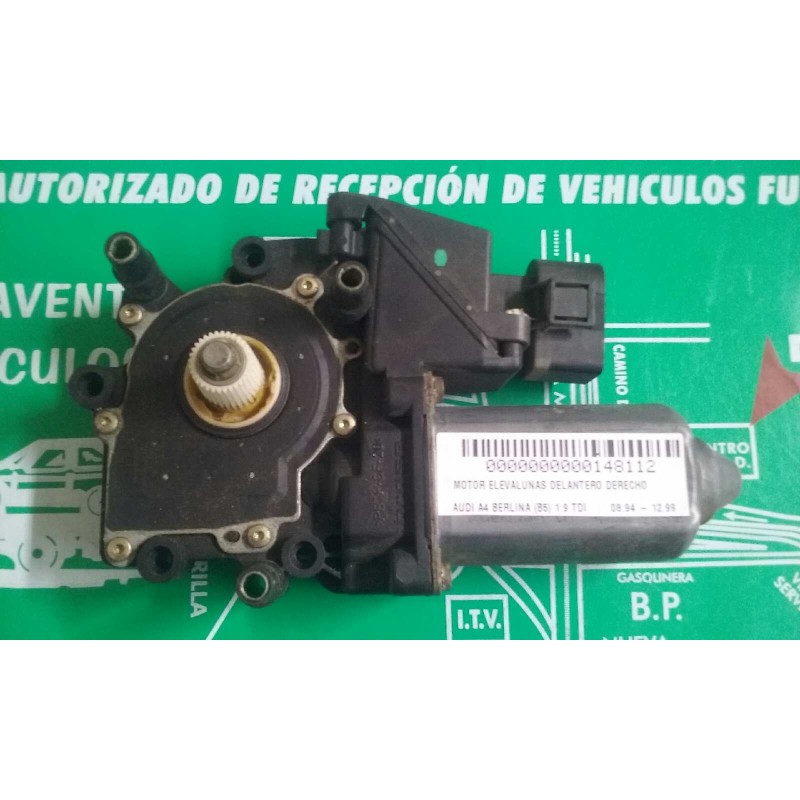 Recambio de motor elevalunas delantero derecho para audi a4 berlina (b5) 1.9 tdi referencia OEM IAM 113846101 05071901 