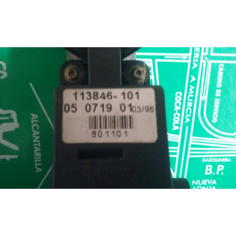 Recambio de motor elevalunas delantero derecho para audi a4 berlina (b5) 1.9 tdi referencia OEM IAM 113846101 05071901 