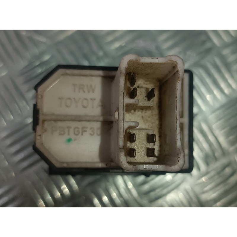 Recambio de mando retrovisor para toyota yaris (ksp9/scp9/nlp9) básico referencia OEM IAM  CONECTOR 7 PINES 