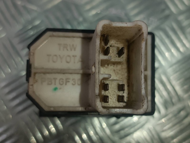 Recambio de mando retrovisor para toyota yaris (ksp9/scp9/nlp9) básico referencia OEM IAM  CONECTOR 7 PINES 