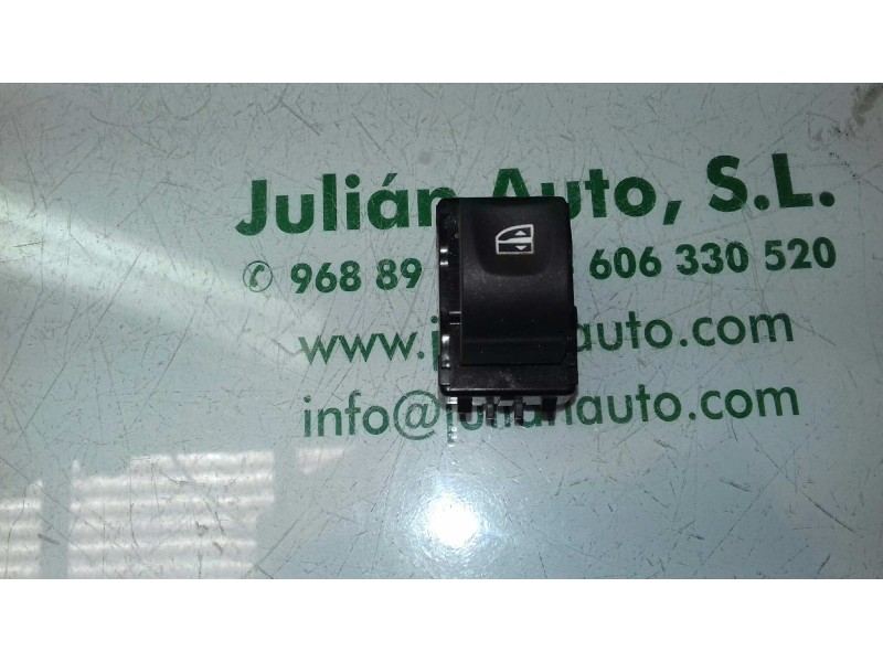 Recambio de mando elevalunas trasero derecho para renault megane ii berlina 5p confort authentique referencia OEM IAM    Recambio de mando elevalunas trasero derecho para renault megane ii berlina 5p confort authentique referencia OEM IAM