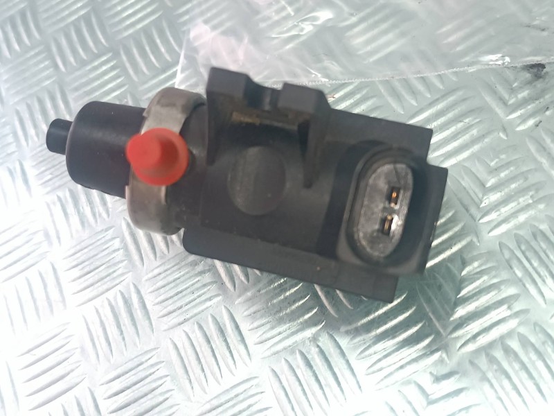 Recambio de valvula aire adicional para volkswagen golf iv berlina (1j1) advance referencia OEM IAM 1J0906627  72290320
