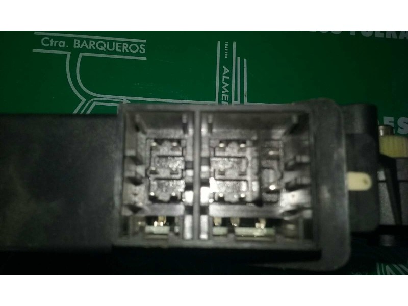 Recambio de motor elevalunas trasero derecho para volkswagen polo (9n3) referencia OEM IAM 6Q0959812A MR6400646D 