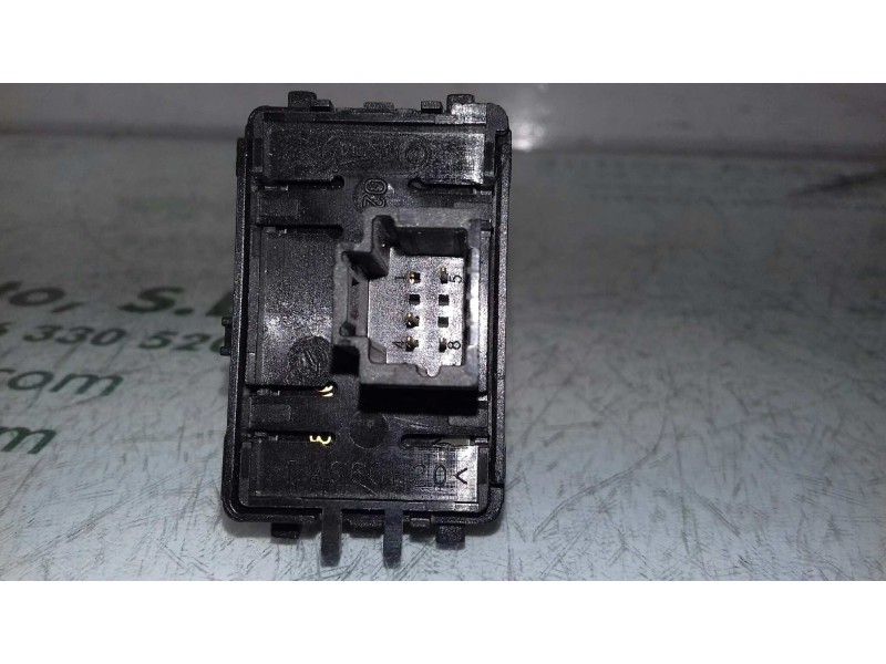 Recambio de mando elevalunas trasero derecho para renault megane ii berlina 5p confort authentique referencia OEM IAM    Recambio de mando elevalunas trasero derecho para renault megane ii berlina 5p confort authentique referencia OEM IAM