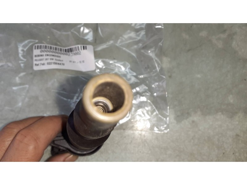 Recambio de bobina encendido para peugeot 207 sw confort referencia OEM IAM 0221504470 1437986 CONECTOR 3 PINES