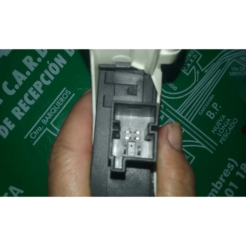 Recambio de motor elevalunas trasero izquierdo para audi a6 berlina (4f2) 3.0 tdi quattro (171kw) referencia OEM IAM 4F0959801C 