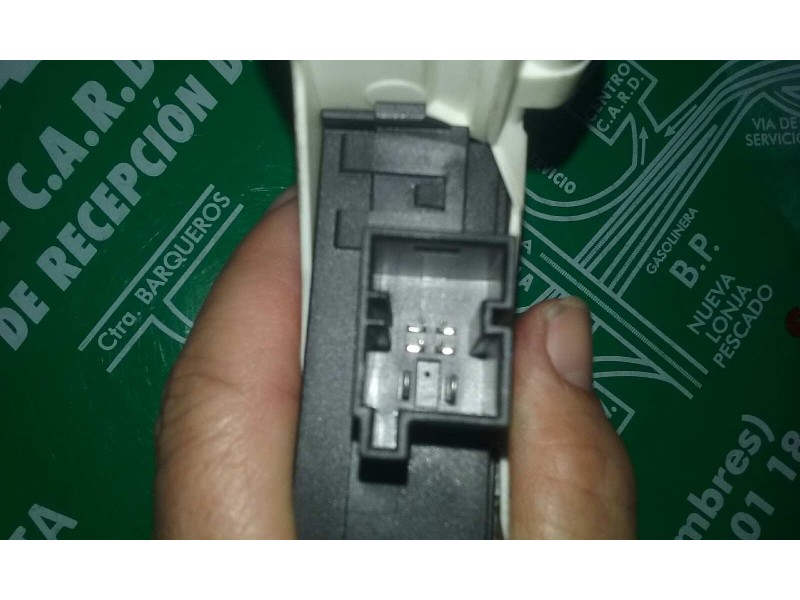 Recambio de motor elevalunas trasero izquierdo para audi a6 berlina (4f2) 3.0 tdi quattro (171kw) referencia OEM IAM 4F0959801C 