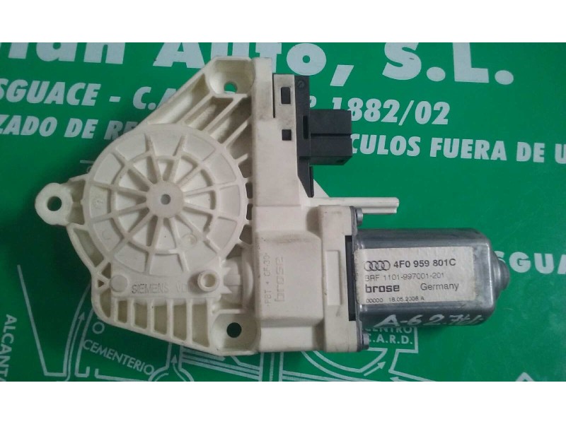 Recambio de motor elevalunas trasero izquierdo para audi a6 berlina (4f2) 2.7 tdi referencia OEM IAM 4F0959801C  