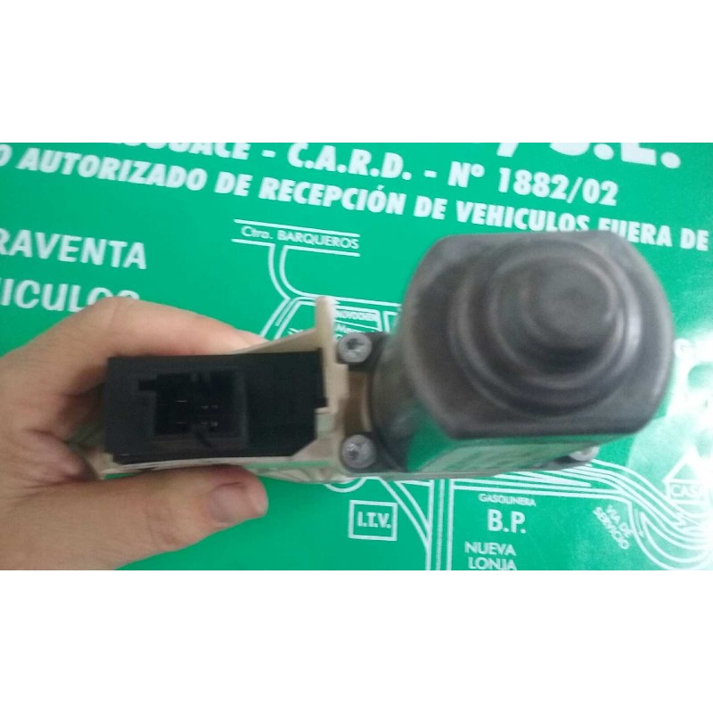 Recambio de motor elevalunas trasero izquierdo para audi a6 berlina (4f2) 2.7 tdi referencia OEM IAM 4F0959801C  