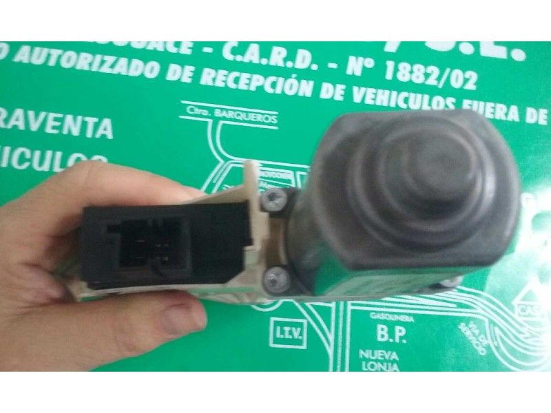 Recambio de motor elevalunas trasero izquierdo para audi a6 berlina (4f2) 2.7 tdi referencia OEM IAM 4F0959801C  