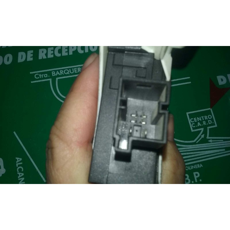 Recambio de motor elevalunas trasero izquierdo para audi a6 berlina (4f2) 2.7 tdi referencia OEM IAM 4F0959801C  