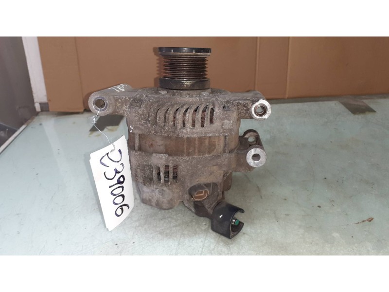 Recambio de alternador para peugeot 207 sw confort referencia OEM IAM V75769568002 MITSUBISHI CL8