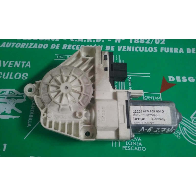 Recambio de motor elevalunas delantero izquierdo para audi a6 berlina (4f2) 2.7 tdi referencia OEM IAM 4F0959801D  