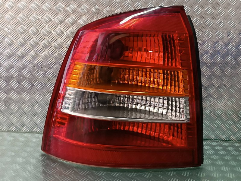 Recambio de piloto trasero izquierdo para opel astra g berlina comfort referencia OEM IAM 084421916LF 29059010 084421916L