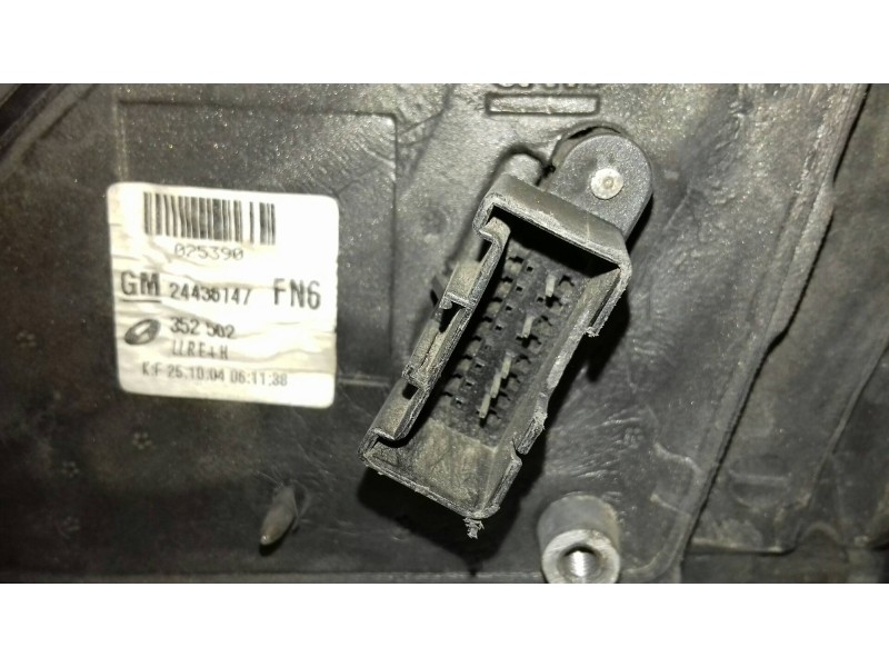 Recambio de retrovisor derecho para opel vectra c berlina elegance referencia OEM IAM 352128  ELECTRICO