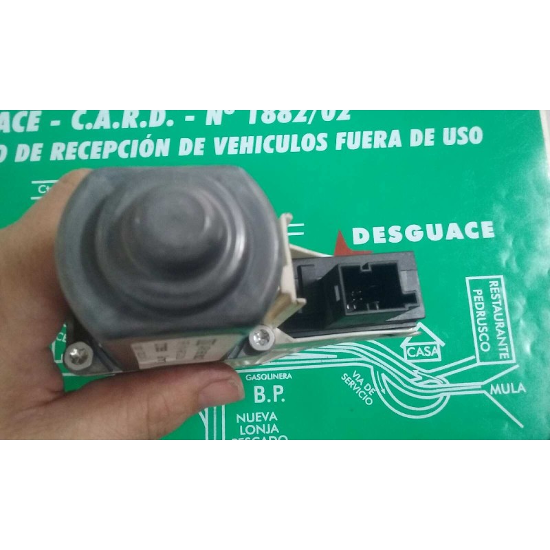 Recambio de motor elevalunas trasero derecho para audi a6 berlina (4f2) 2.7 tdi referencia OEM IAM 4F0959802C  