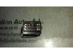 Recambio de warning para hyundai tucson essence bluedrive 2wd referencia OEM IAM 864W0140 ROJO 6+2 PINES 2