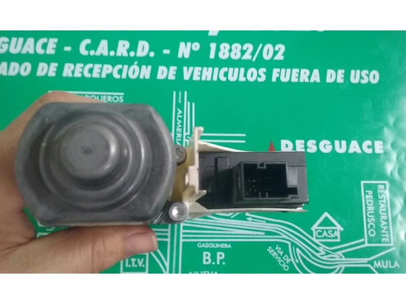 Recambio de motor elevalunas trasero derecho para audi a6 berlina (4f2) 3.0 tdi quattro (171kw) referencia OEM IAM 4F0959802C  