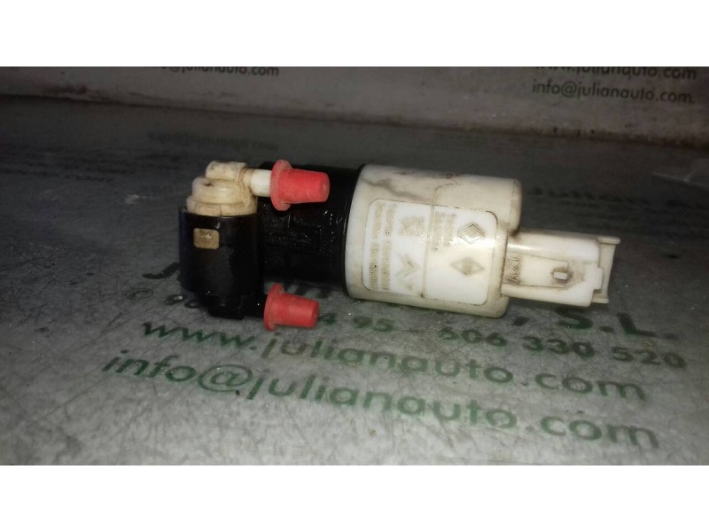 Recambio de bomba limpia para peugeot 208 access referencia OEM IAM 9641553880 9641553980 2 PINES