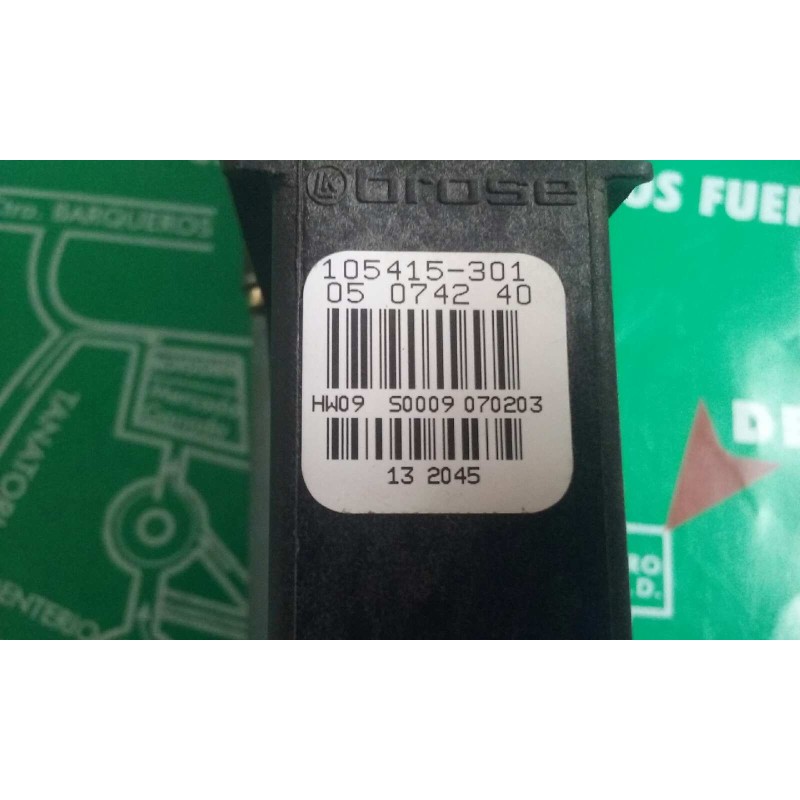 Recambio de motor elevalunas delantero derecho para volkswagen passat berlina (3b3) advance referencia OEM IAM 105415301 0507424