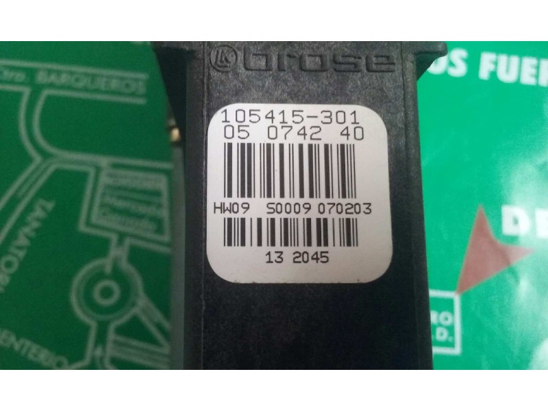 Recambio de motor elevalunas delantero derecho para volkswagen passat berlina (3b3) advance referencia OEM IAM 105415301 0507424