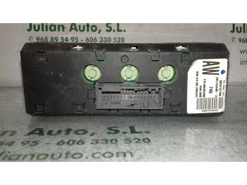 Recambio de pantalla multifuncion para opel corsa c essentia referencia OEM IAM 565412796 281154483 