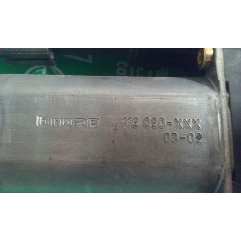 Recambio de motor elevalunas delantero derecho para volkswagen passat berlina (3b3) advance referencia OEM IAM 105415301 0507424