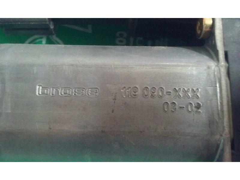 Recambio de motor elevalunas delantero derecho para volkswagen passat berlina (3b3) advance referencia OEM IAM 105415301 0507424