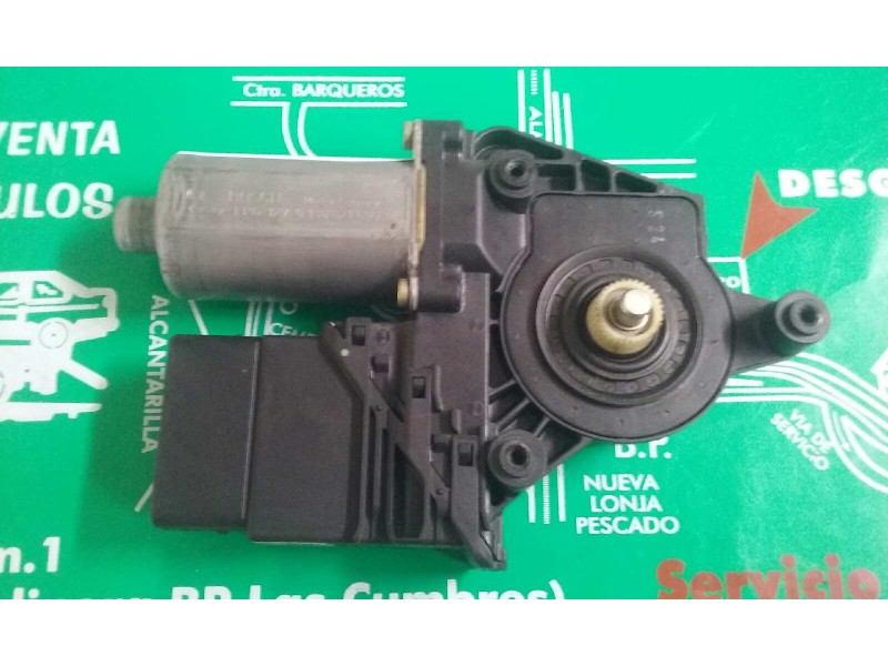 Recambio de motor elevalunas trasero derecho para volkswagen passat berlina (3b2) comfortline referencia OEM IAM 101438203 05076