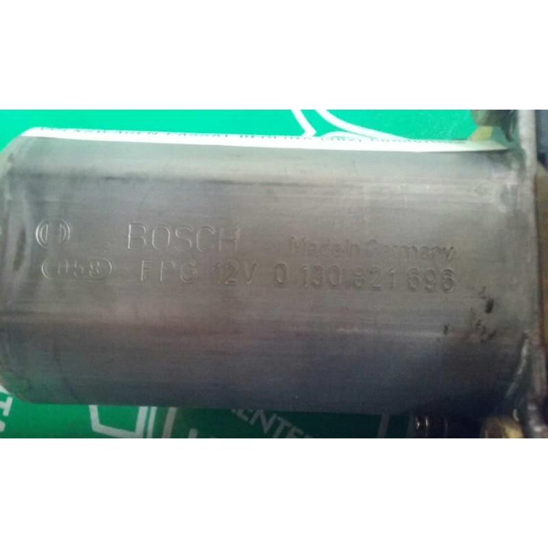 Recambio de motor elevalunas trasero derecho para volkswagen passat berlina (3b2) comfortline referencia OEM IAM 101438203 05076