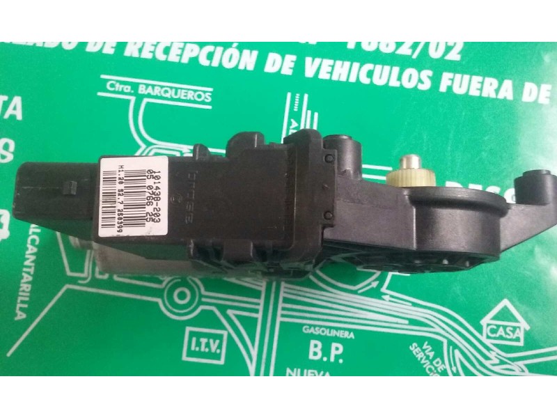 Recambio de motor elevalunas trasero derecho para volkswagen passat berlina (3b2) comfortline referencia OEM IAM 101438203 05076