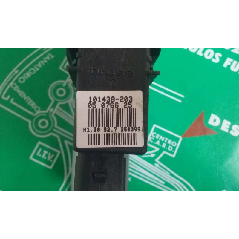 Recambio de motor elevalunas trasero derecho para volkswagen passat berlina (3b2) comfortline referencia OEM IAM 101438203 05076