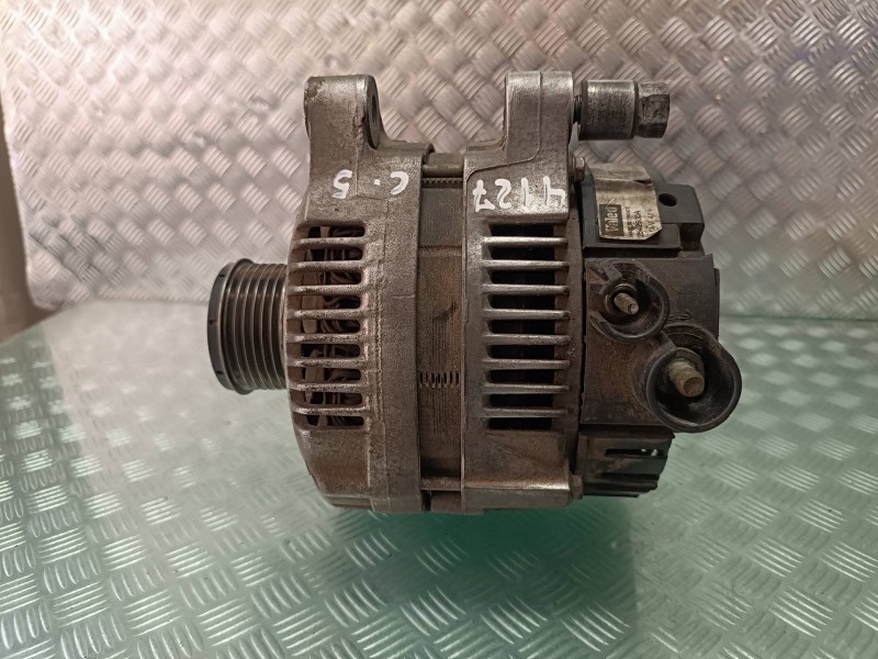 Recambio de alternador para citroen c5 berlina 2.0 hdi magic referencia OEM IAM 9641302580 VALEO 