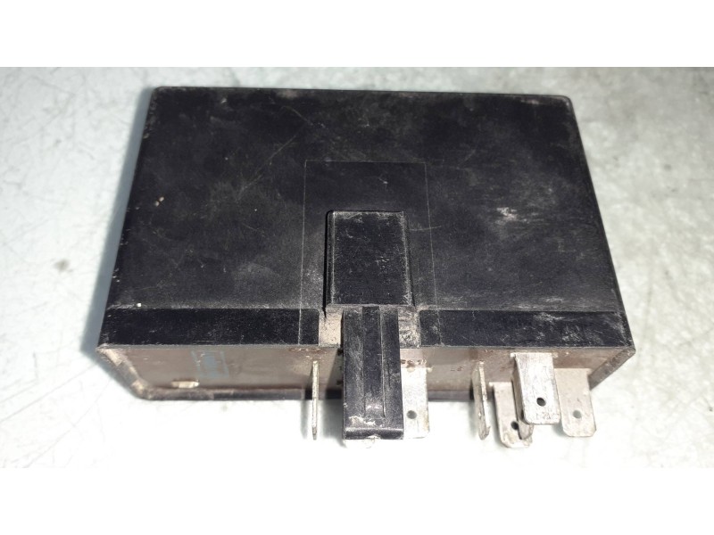 Recambio de rele para audi 100 (431/433/435) 1.6 referencia OEM IAM 443907393 412202 11