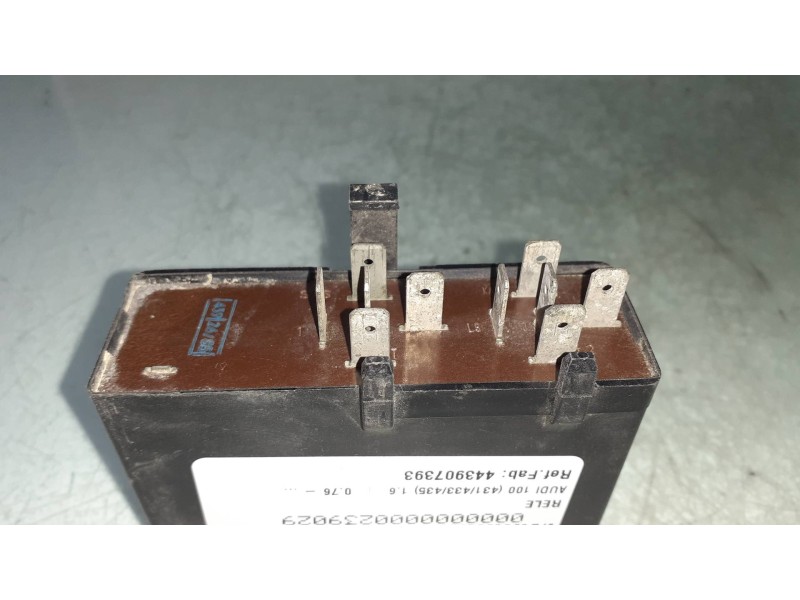 Recambio de rele para audi 100 (431/433/435) 1.6 referencia OEM IAM 443907393 412202 11