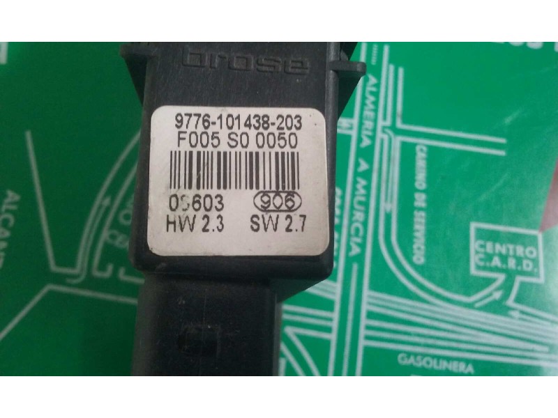 Recambio de motor elevalunas trasero derecho para volkswagen bora berlina (1j2) conceptline referencia OEM IAM 1J4959812C  