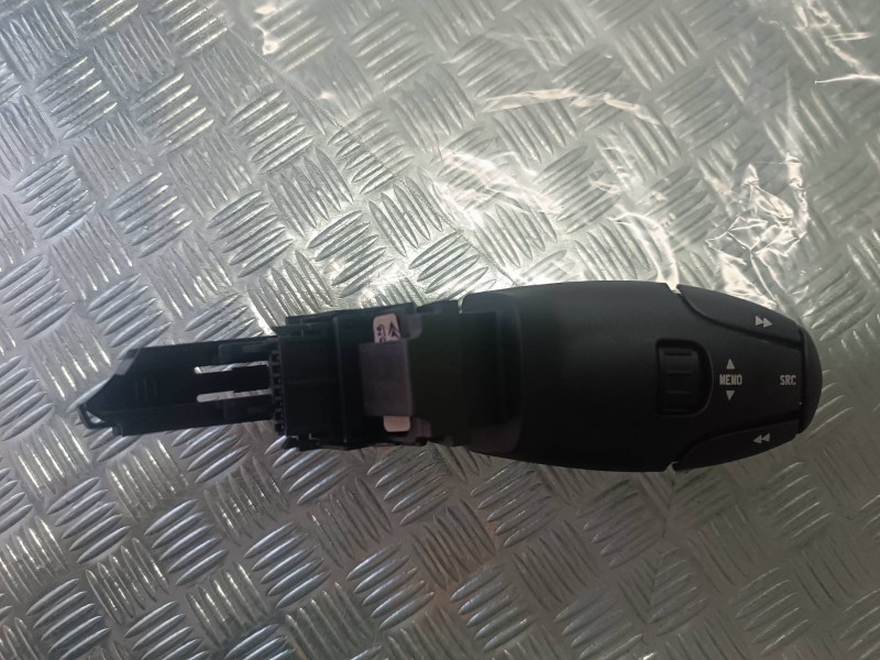 Recambio de mando multifuncion para citroen c5 berlina 2.0 hdi magic referencia OEM IAM 9641796480 TRW RADIO