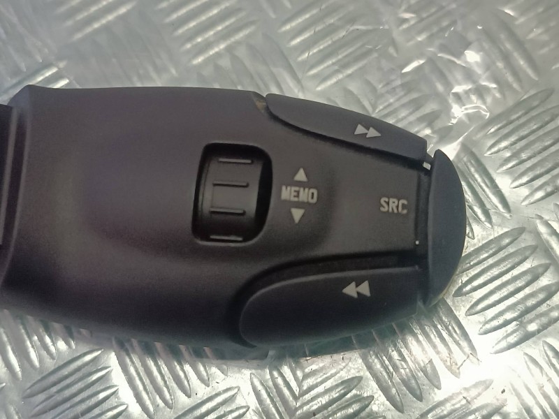 Recambio de mando multifuncion para citroen c5 berlina 2.0 hdi magic referencia OEM IAM 9641796480 TRW RADIO