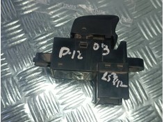 Recambio de mando elevalunas trasero derecho para nissan primera berlina (p12) acenta referencia OEM IAM 25411AV600 C8DD705N CON 2