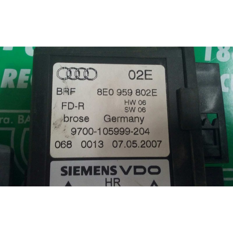 Recambio de motor elevalunas trasero derecho para audi a4 berlina (8e) 2.0 tdi 16v (103kw) referencia OEM IAM 8E0959802E 5WK4920
