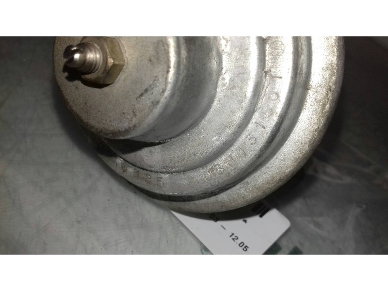 Recambio de valvula egr para volkswagen polo (9n1) match referencia OEM IAM 038131501 2247700 