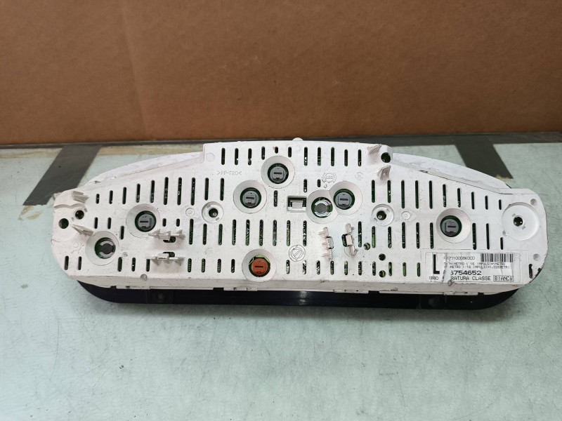 Recambio de cuadro instrumentos para fiat brava (182) 1.9 jtd cat referencia OEM IAM 46754652  