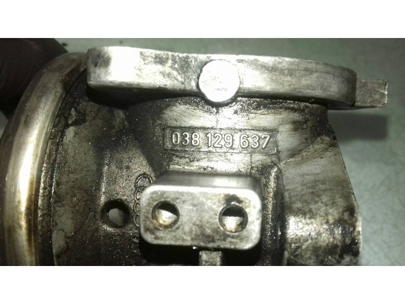 Recambio de valvula egr para seat toledo (1m2) signo referencia OEM IAM 038131501E 038129637 