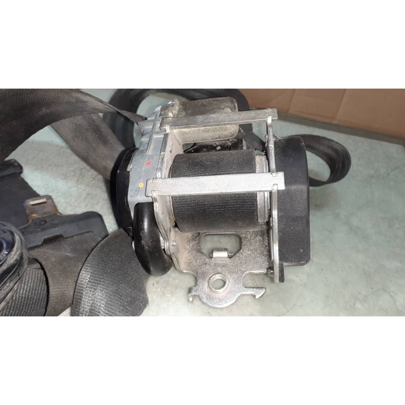 Recambio de cinturon seguridad delantero derecho para peugeot 307 break/sw (s2) sw referencia OEM IAM 040066 7105427 5507746