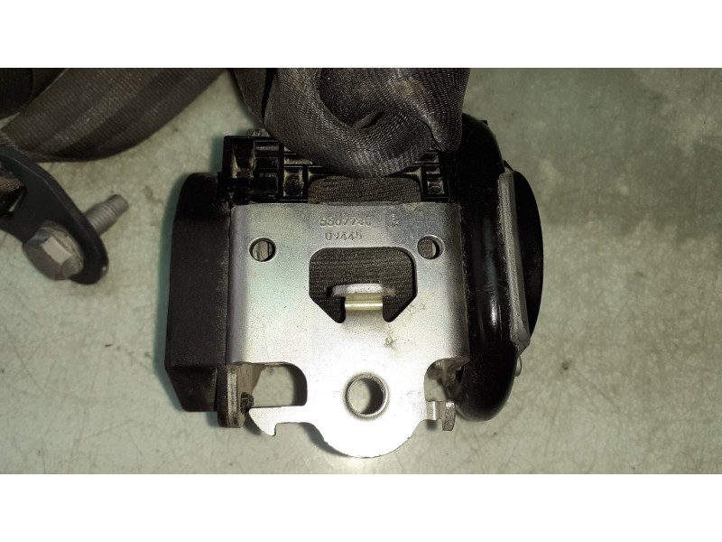 Recambio de cinturon seguridad delantero derecho para peugeot 307 break/sw (s2) sw referencia OEM IAM 040066 7105427 5507746
