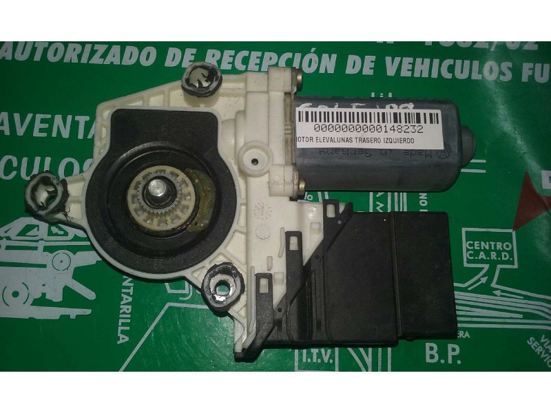 Recambio de motor elevalunas trasero izquierdo para volkswagen golf iv berlina (1j1) conceptline referencia OEM IAM 1J4959811C  