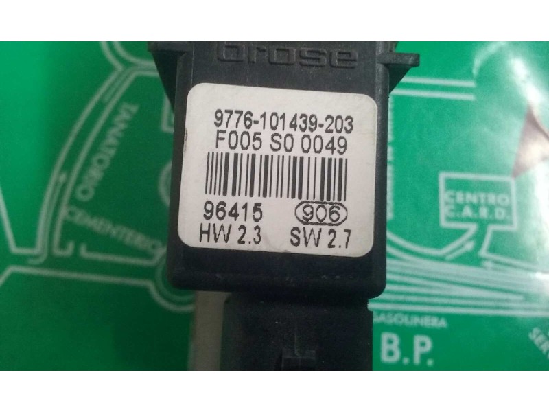 Recambio de motor elevalunas trasero izquierdo para volkswagen golf iv berlina (1j1) conceptline referencia OEM IAM 1J4959811C  